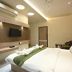 Hotel Saffron
